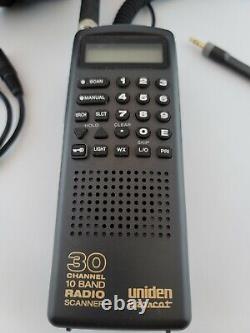 Uniden Bearcat BC60XLT-1 Scanner/Racing Radio With 2 Headphones and bag