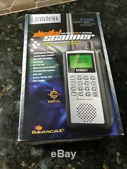 Uniden Handheld TrunkTracker IV Digital Police Scanner # BCD396XT, Nearly New